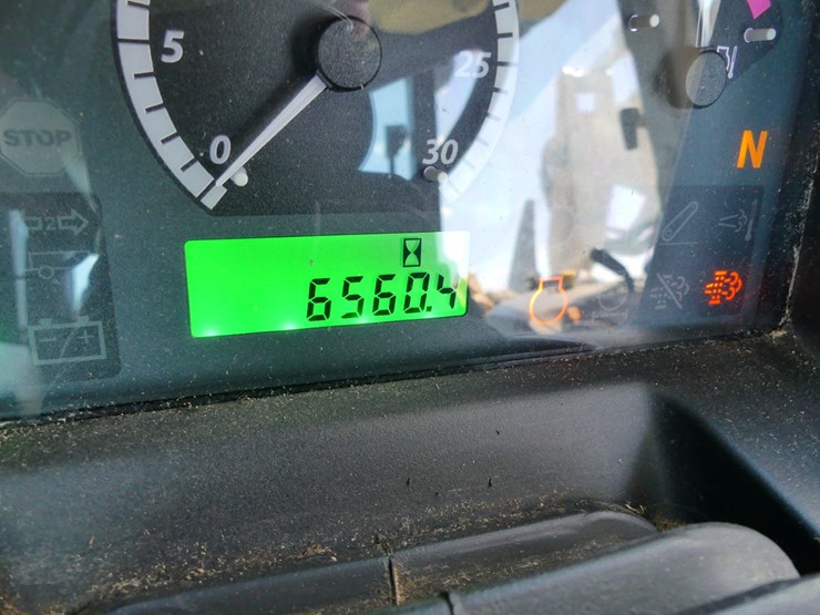 2014-john-deere-6105d-image-20