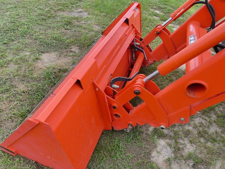 2023-kubota-m5-111d-image-11