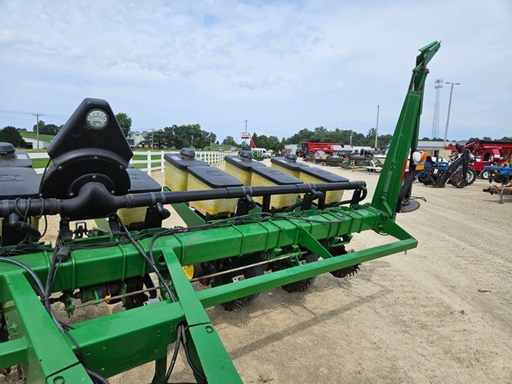 john-deere-7200-image-14