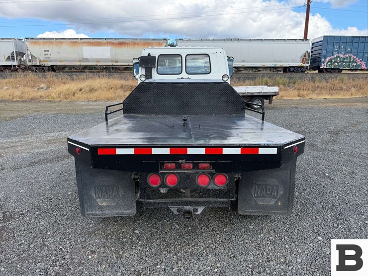 1997-gmc-w5500-image-5
