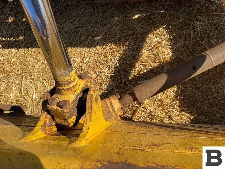 2006-komatsu-d65px-15e0-image-14