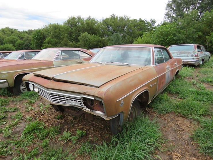 1966-chevrolet-impala-4drht-image-6