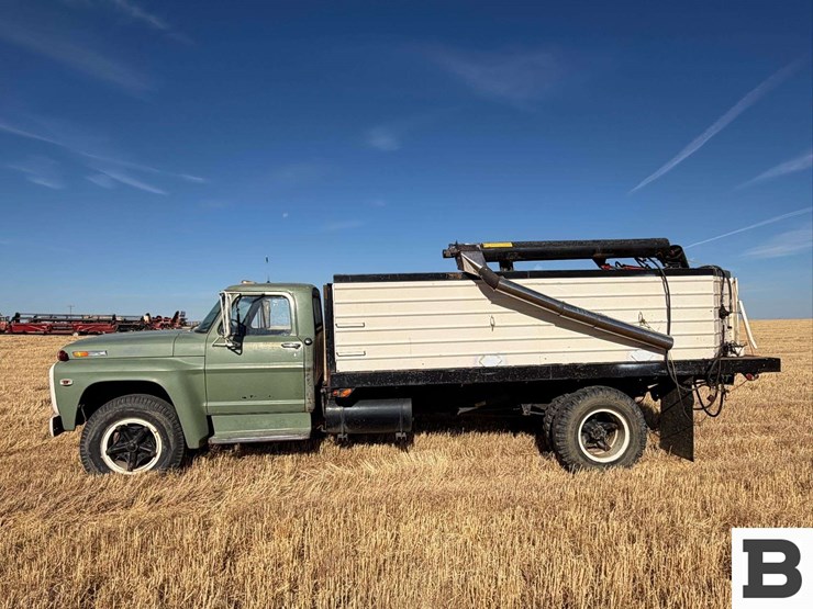 1971-ford-f700-image-4