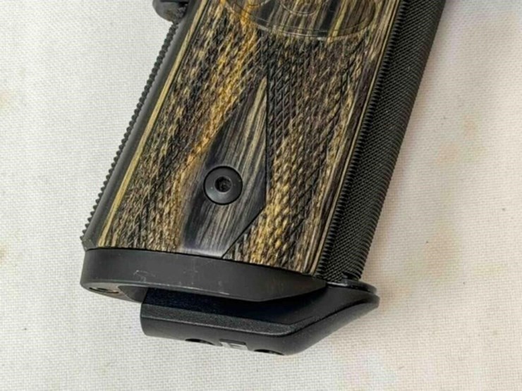 kimber-tactical-custom-ii-45acp-pistol-image-16