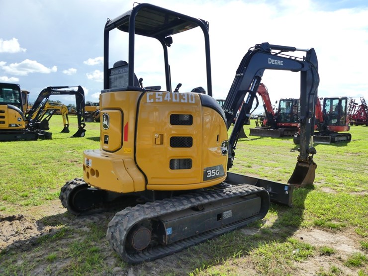 2023-deere-35g-image-4