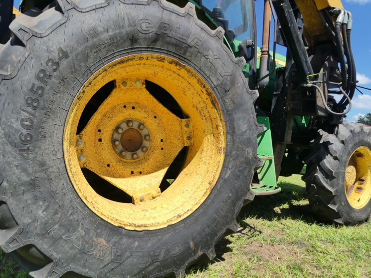 2014-john-deere-6105d-image-9