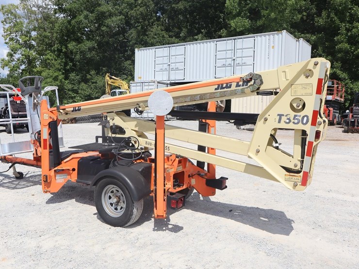 2016-jlg-t350-image-3