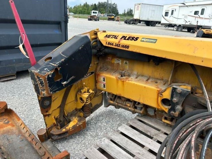 metal-pless-8-ft---13-ft-snow-pusher-agh0830-13le--image-15
