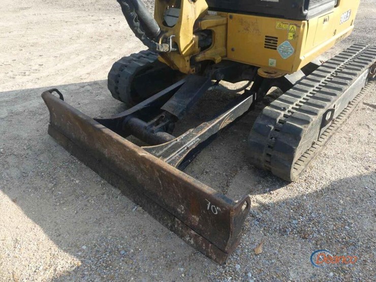 2021-caterpillar-303-image-6