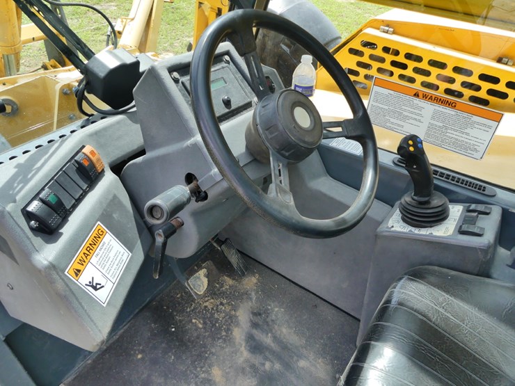 2013-gehl-dl11-image-20