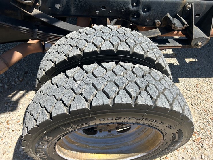 2016-ford-f450-image-15