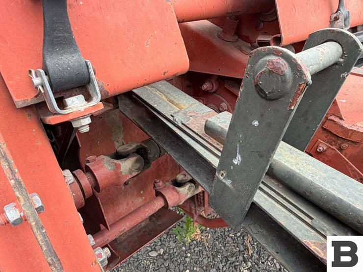 hesston-1160-image-23