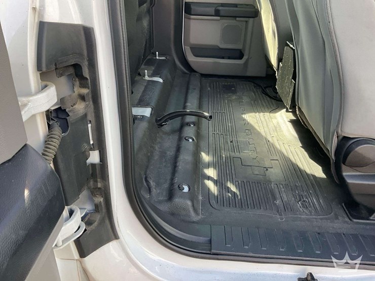 2019-ford-f350-image-28