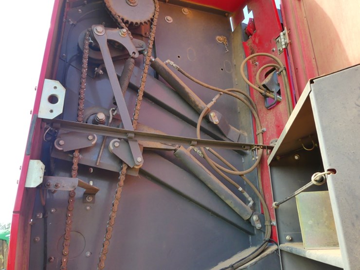 massey-ferguson-2956-image-11