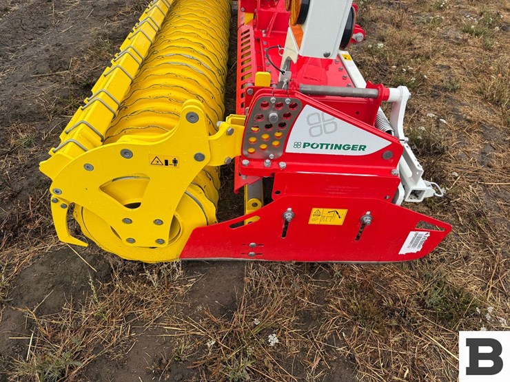 2025-pottinger-lion-4030-master-rotary-harrow-image-23