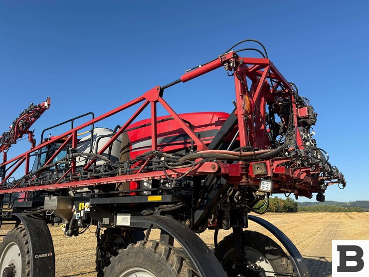 2018-case-ih-patriot-2250-image-22