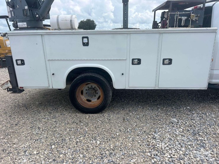 2017-ford-f550-image-20