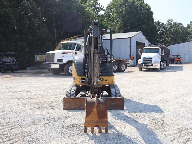 2017-deere-35g-image-8