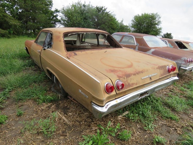 1965-chevrolet-biscayne-2dr-sedan-image-5
