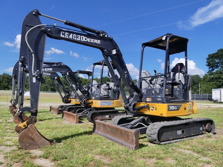 2023-deere-35g-image-1
