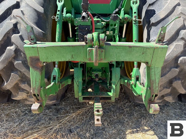2001-john-deere-8110-image-38