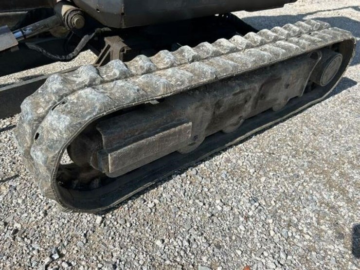 2015-bobcat-418-image-52