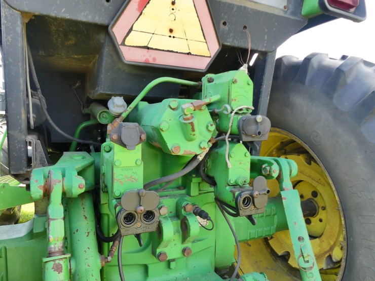 1989-john-deere-4955-image-6