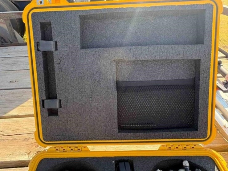 trimble-tsc3-survey-equipment-image-10