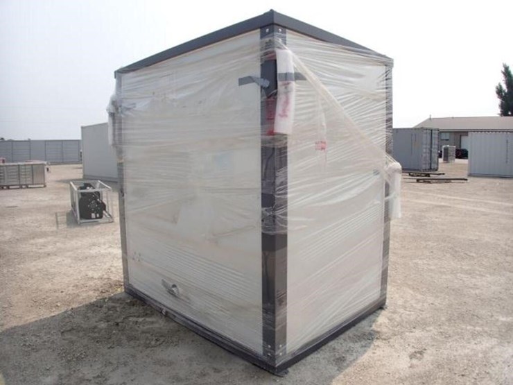 unused-bastone-portable-restroom-(small)-image-4