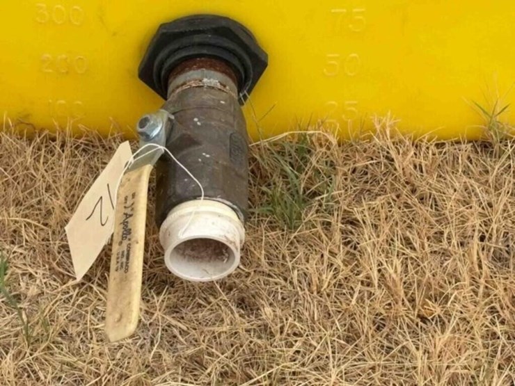325-gal.-poly-tank-image-3