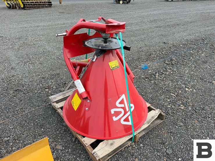 behlen-country-3pt-fertilizer-spreader-image-2