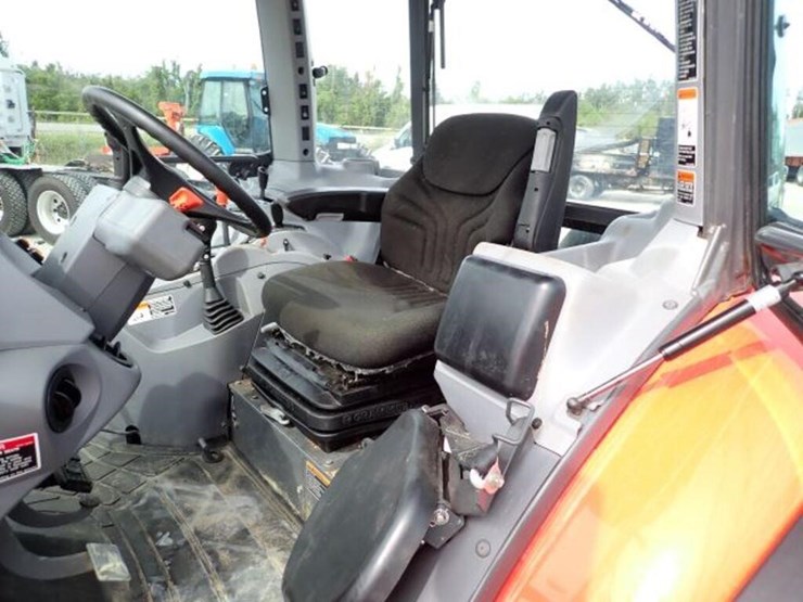 2019-kubota-m4-071-image-12