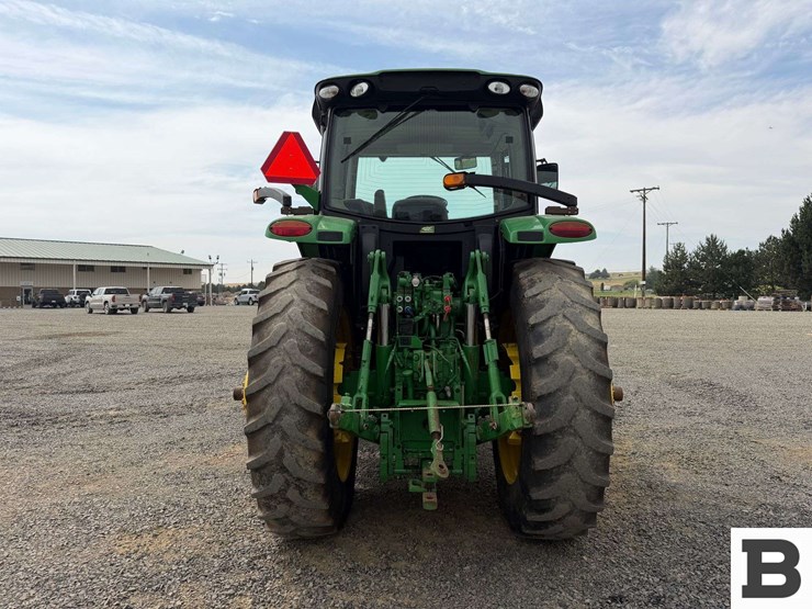 2015-john-deere-6210r-image-4