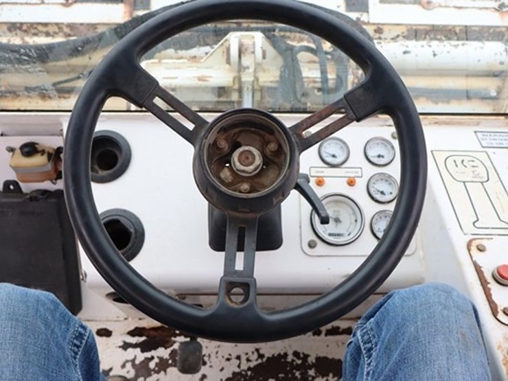 2011-roadtec-fb85-image-28