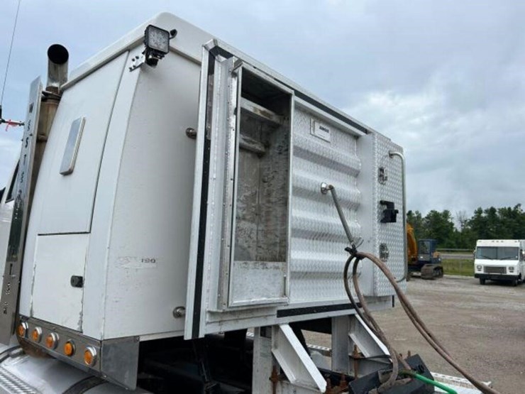 2007-western-star-4900ex-image-52