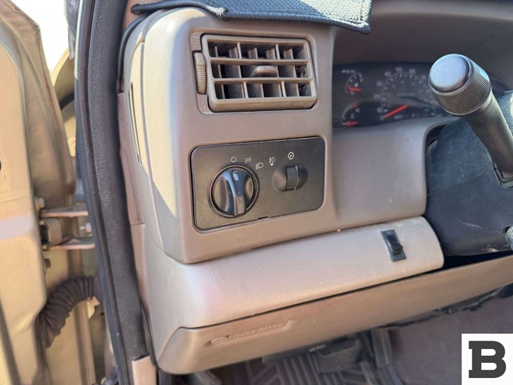 2001-ford-f250-image-30