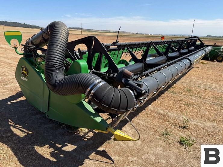 2012-john-deere-625f-image-29