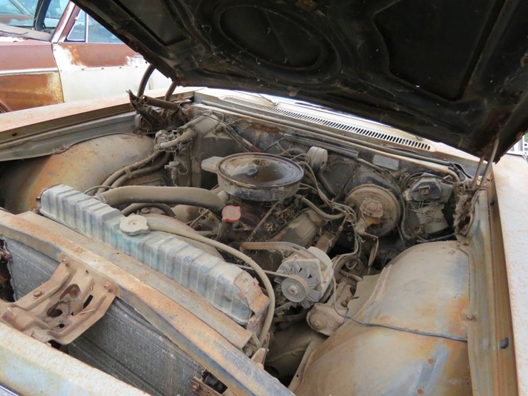 1965-chevrolet-impala-4dr-sedan-image-10