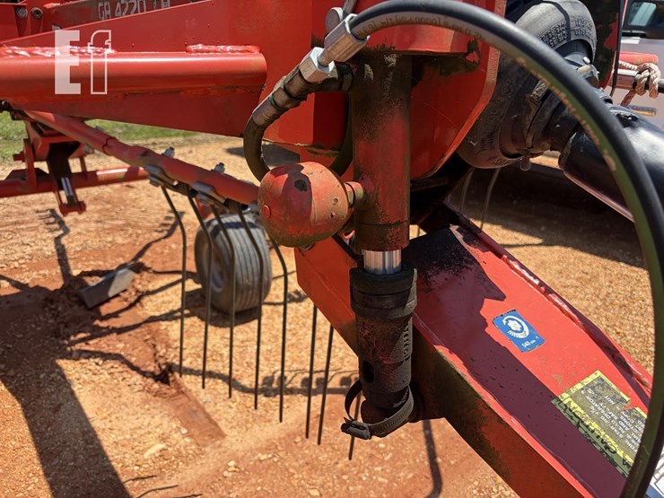 kuhn-ga4220-rotary-rake-7892-image-10