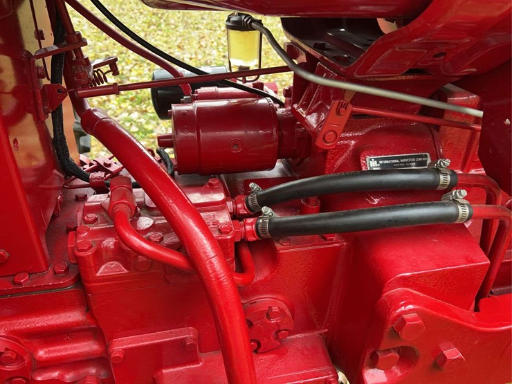 1970-farmall-544-hydro-gas-row-crop-golden-demonstrator-image-28