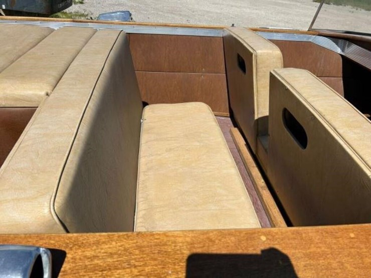 century-antique-wooden-18-ft-power-boat-image-32