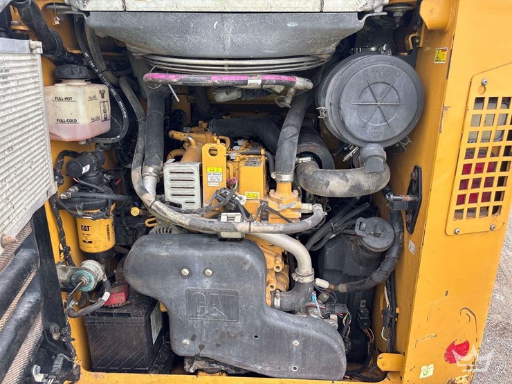 2021-caterpillar-289d3-image-7