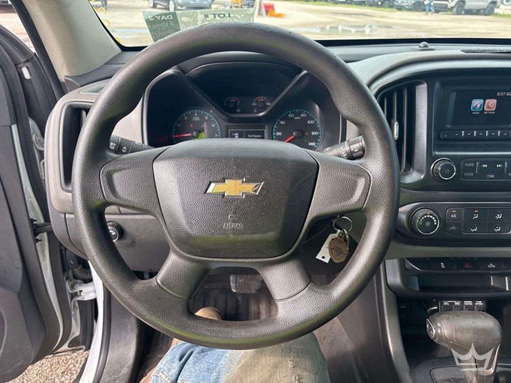 2016-chevrolet-colorado-image-15