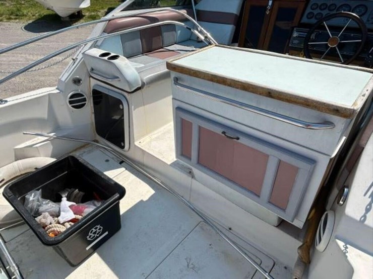 1988-doral-cavalier-24-ft-cabin-cruiser-2dba1303c8-image-55