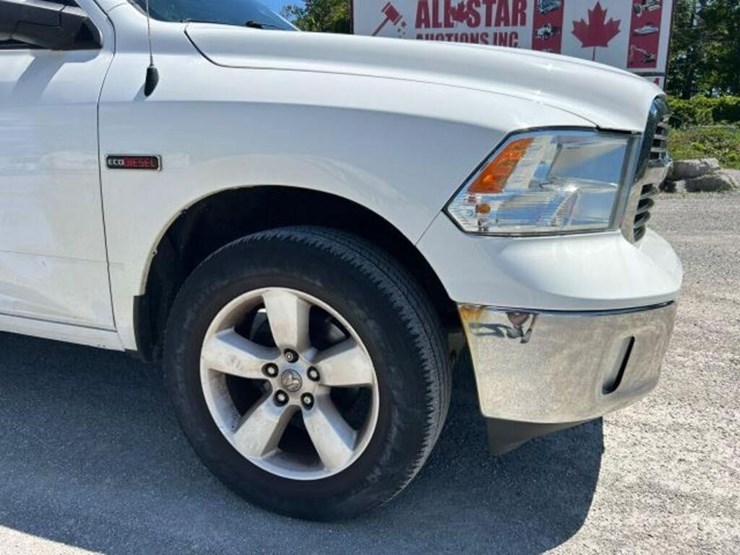 2019-ram-1500-slt-image-33