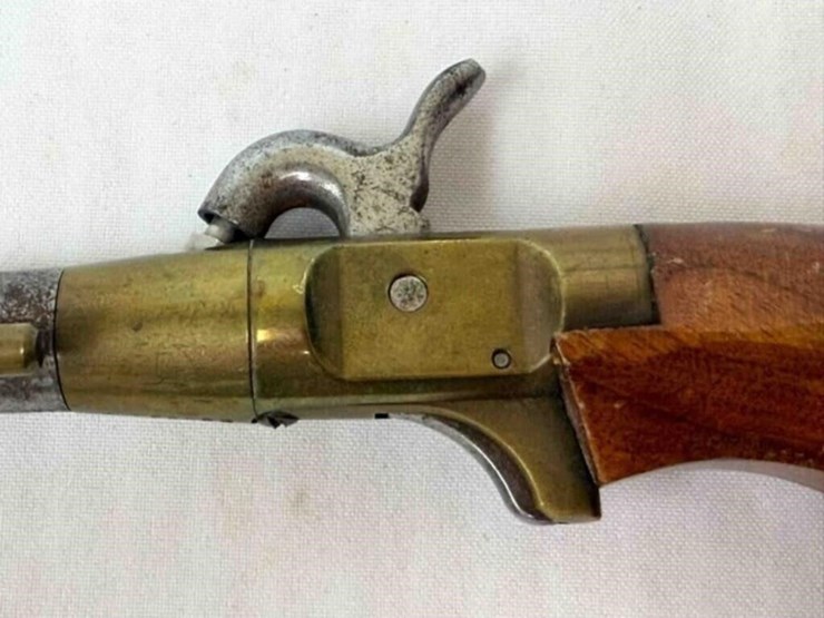 black-powder-pistol-image-9