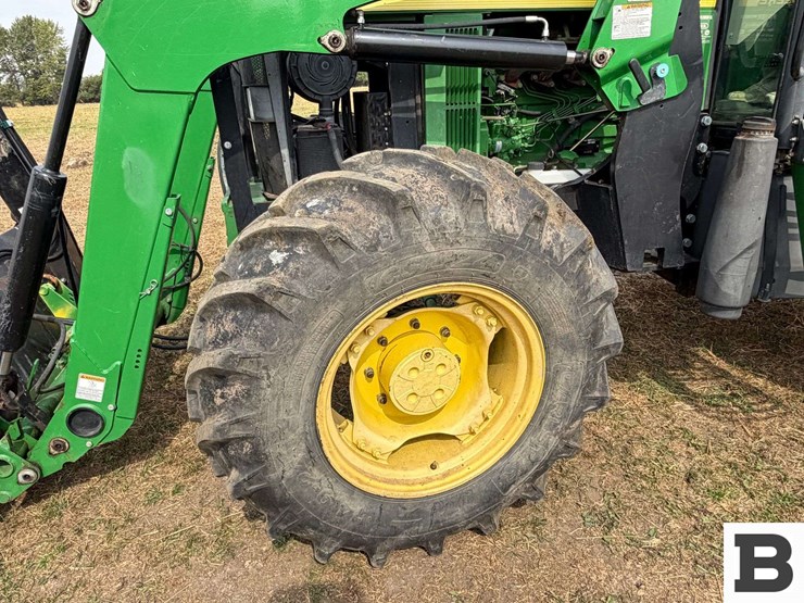 2005-john-deere-6603-image-17