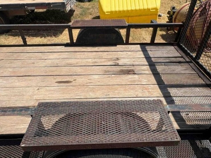 top-hat-5'x10'-utility-trailer-image-10