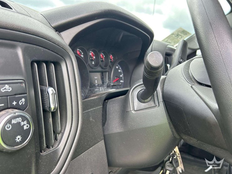 2019-chevrolet-silverado-1500-image-14