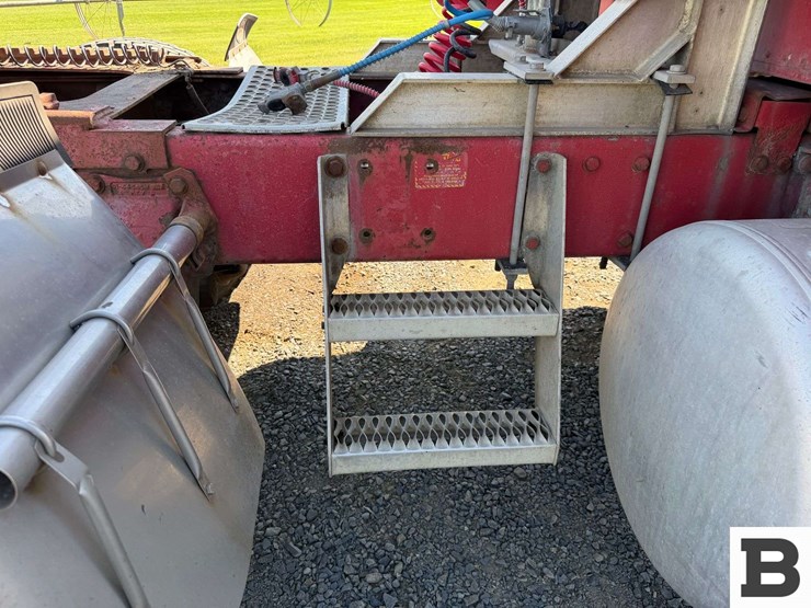 1989-peterbilt-379-image-38